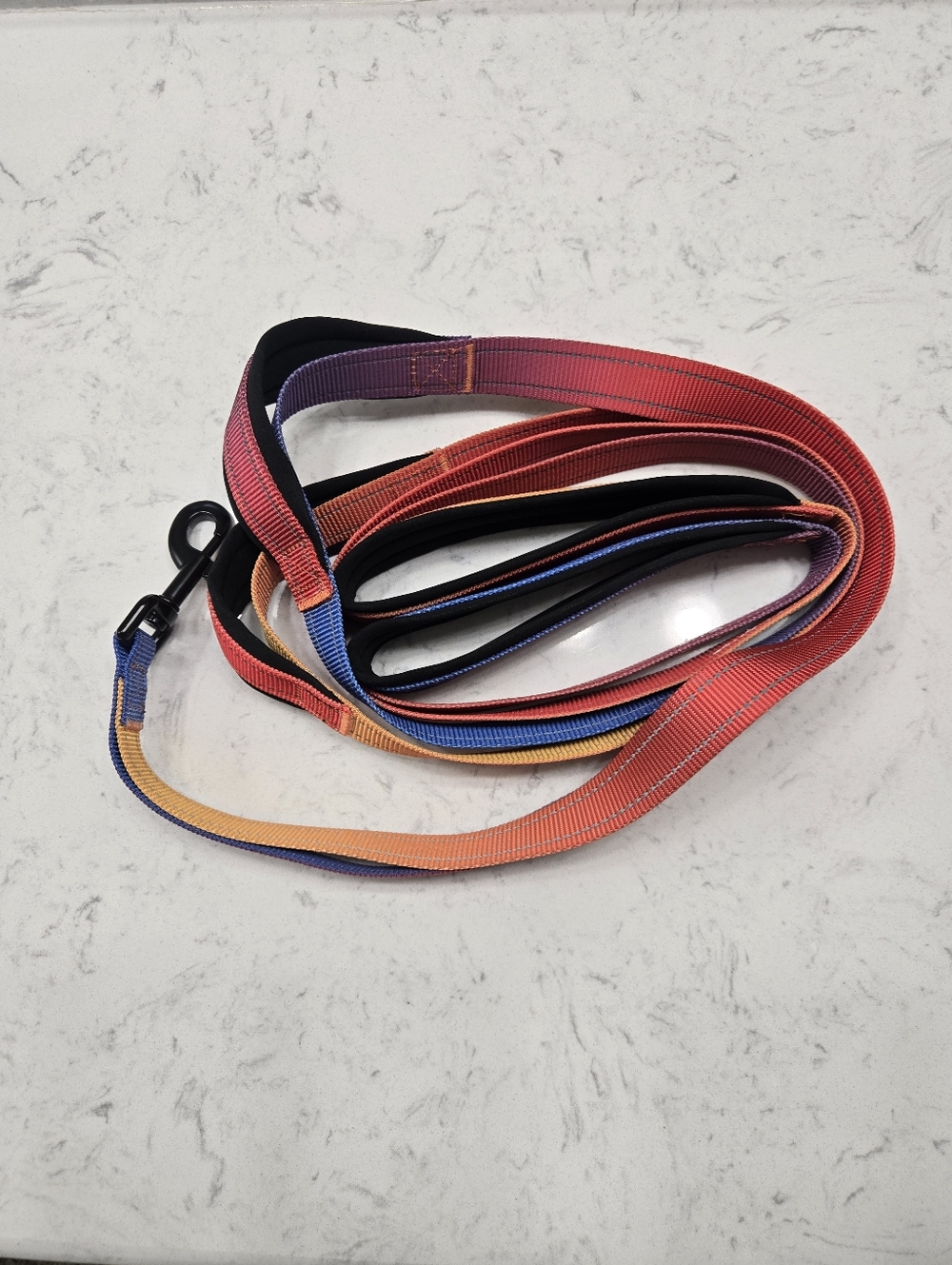 Dual Lead For Pets With Middls Handle